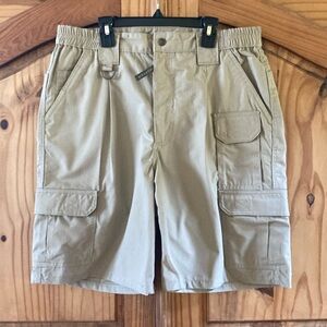 Men’s Propper tan flat front cargo shorts size 36 - NWOT